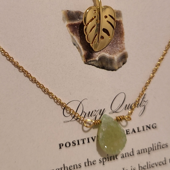 2 PC LUNA NORTE DRUSY QUARTZ GEMSTONE & GOLD PLATED LEAF CHARM NECKLACES - Picture 3 of 5